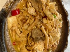 井冈山油豆皮-鄱阳湖·江西小炒·瓦罐煨汤(五道口店)