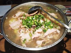 跷脚牛肉小锅-肖四女乐山跷脚牛肉(世博源店)