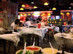 大堂-鲜入围煮花胶鸡海鲜火锅