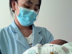 -秋歌护理·月嫂·育儿嫂(浦东医院店)