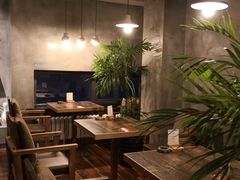 -HIGH FIVE哈福手工汉堡(桂林路店)