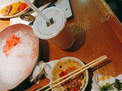 -呷哺呷哺(融创茂店)