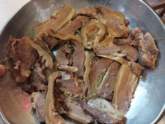 -老石黑山羊毛驴肉火锅(金凯广场店)