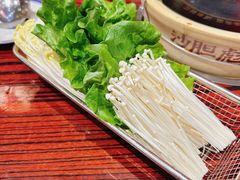 蔬菜三拼-沙胆彪炭炉牛杂煲(上海日月光广场店)