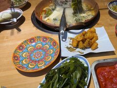 -洱火云南酸菜牛肉火锅(石景山当代商城店)