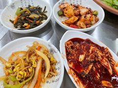 -牛信亭韩国料理·炭火烤肉(紫藤路店)