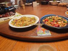 -老滇山寨•云南特色菜•地方菜•民族风情歌舞表演(金碧店)