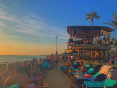 -FINNS Beach Club