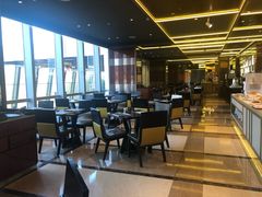 -大中华希尔顿酒店-念自助餐·嗨啤·小龙虾