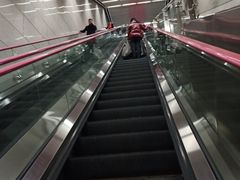 -红土地(地铁站)