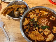 -柳州肥姨妈大骨螺蛳粉(万达中心店)