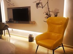 -白玉兰酒店(上海田子坊马当路地铁站店)