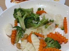 -吕氏疙瘩汤·新派鲁菜(芝罘万达店)