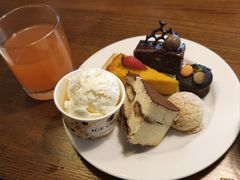 -昆山琶拉帝诗酒店·河畔咖啡厅Riverside Cafe