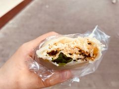 糖葱薄饼-姚氏祖传糖葱薄饼(华坞店)