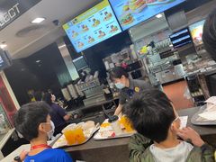 -麦当劳(国际大厦店)
