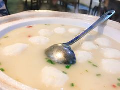 -魏铭鱼头捞饭(晋阳路店)