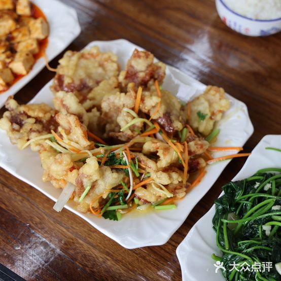 香华东北特色饭庄(丹州小区店)
