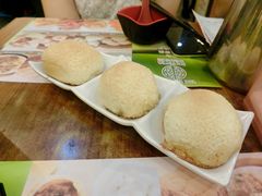 酥皮焗叉烧包-添好运点心专门店(深水埗店)