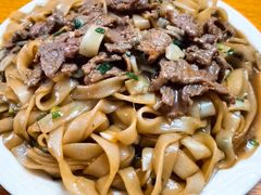 湿炒牛河-河记肠粉店