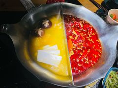 -湊湊火锅·茶憩(南京东路悦荟店)