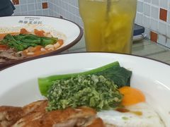 -兴华里茶记(禅城同济首店)