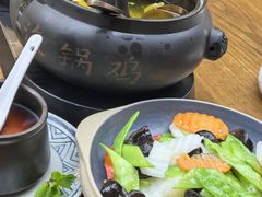 -云海肴·汽锅鸡·云南菜(天山百盛优客店)