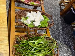 -阿婆情腊排骨火锅(金虹路店)