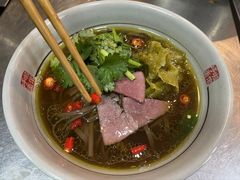 -呼啦面馆·头牌豌杂面(爱琴海店)