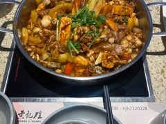 -黄记煌三汁焖锅(客都汇店)