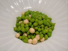 鸡头米拌小蜜豆-新荣记(南京西路店)