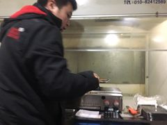 -酒宝荡烧烤(长航局江大路住宅小区店)