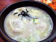 饺子雪浓汤-神仙雪浓汤(明洞店)