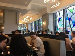-港丽餐厅(高德置地店)