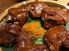 金牌烤猪蹄-中8楼风尚云南菜(颐堤港店)