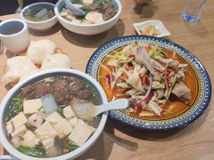 -金莹丸子汤清真(朝外SOHO店)