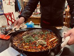 -鸿顺老铁锅美蛙鱼府(解放碑店)