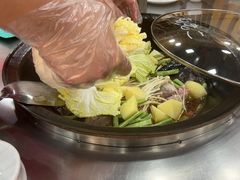 -屯老二农家铁锅炖·行业领军者(梅江店)