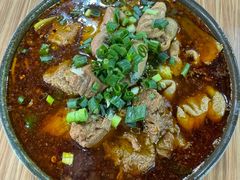 -胥佳烧鸡公牛肉面馆