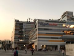 -东荟城名店仓