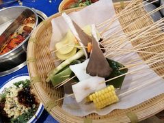 -马路边边串串香形象店(磐石路店)