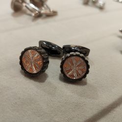 -红领RED COLLAR西装定制体验中心