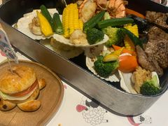 -水桶王国主题餐厅·聚会·生日派对·亲子活动·家庭套餐(亚龙湾希尔顿店)