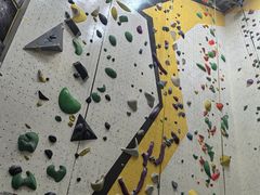 -问山MountQuest攀岩馆