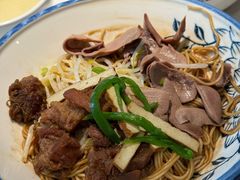 -镇南锅盖面馆(解放路店)