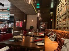 -恰餐厅及酒吧 CHAR Bar & Grill (北京丽都皇冠假日店)