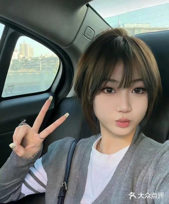 H·Y HAIR SALON烫发·染发·造型图片