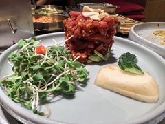 -草家酱蟹炭火烤肉店(珲春南路一店)