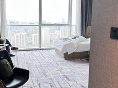 -大连星海皇冠假日酒店