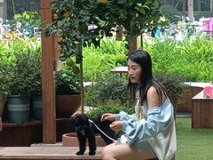 -瑞虹新天地月亮湾